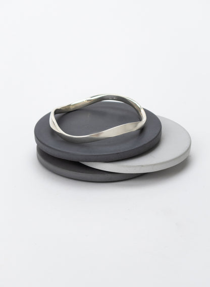 Facet Polished Wave Bangle