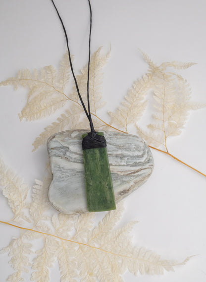 Bound Pounamu Toki