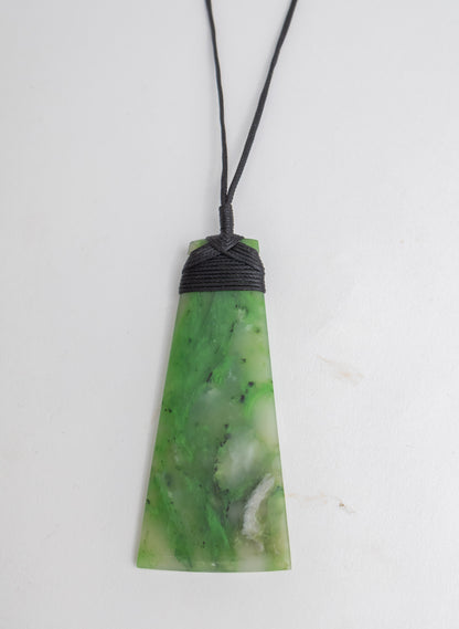 Bound Pounamu Toki