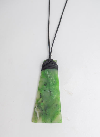 Bound Pounamu Toki