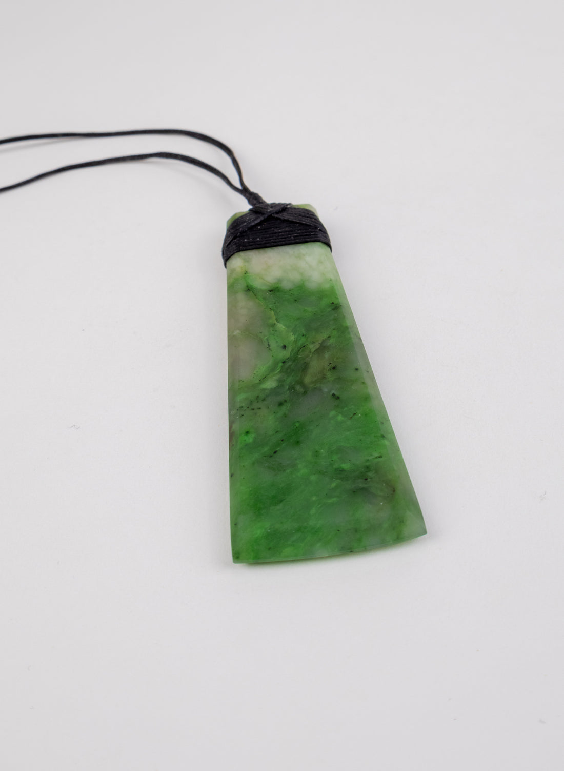 Bound Pounamu Toki
