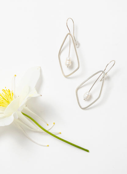 Delicate Leaf Earring with White Pearl