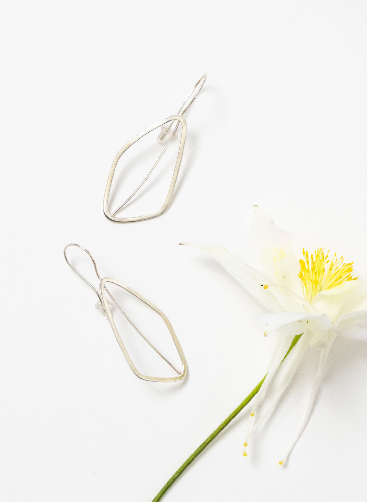 Leaf Earring with no Pearl