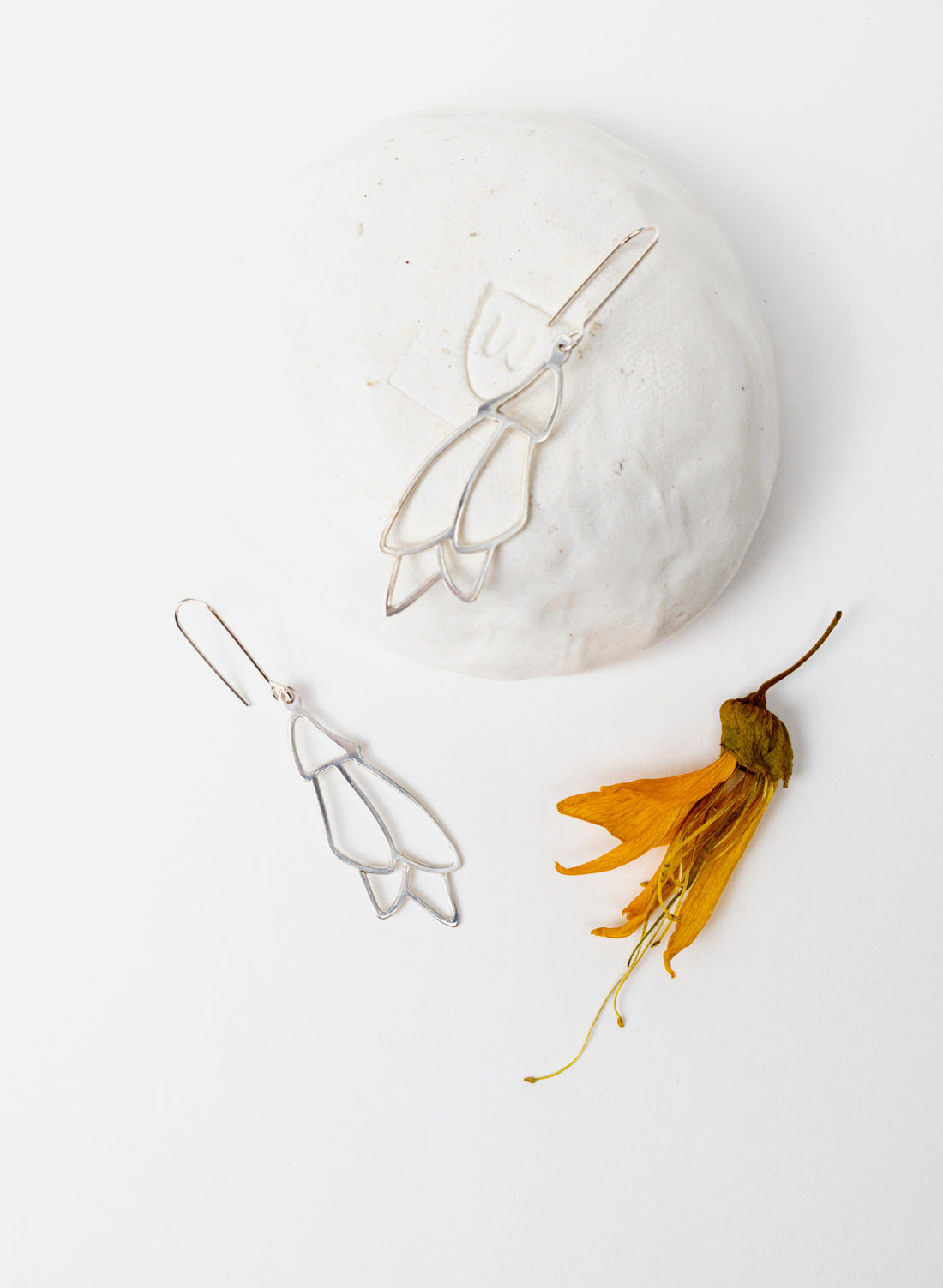 Kōwhai Earrings Long Hooks