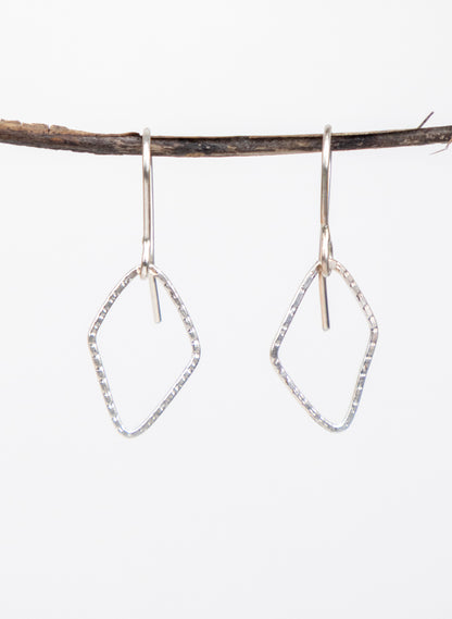 1 Link Diamond Shape Earring