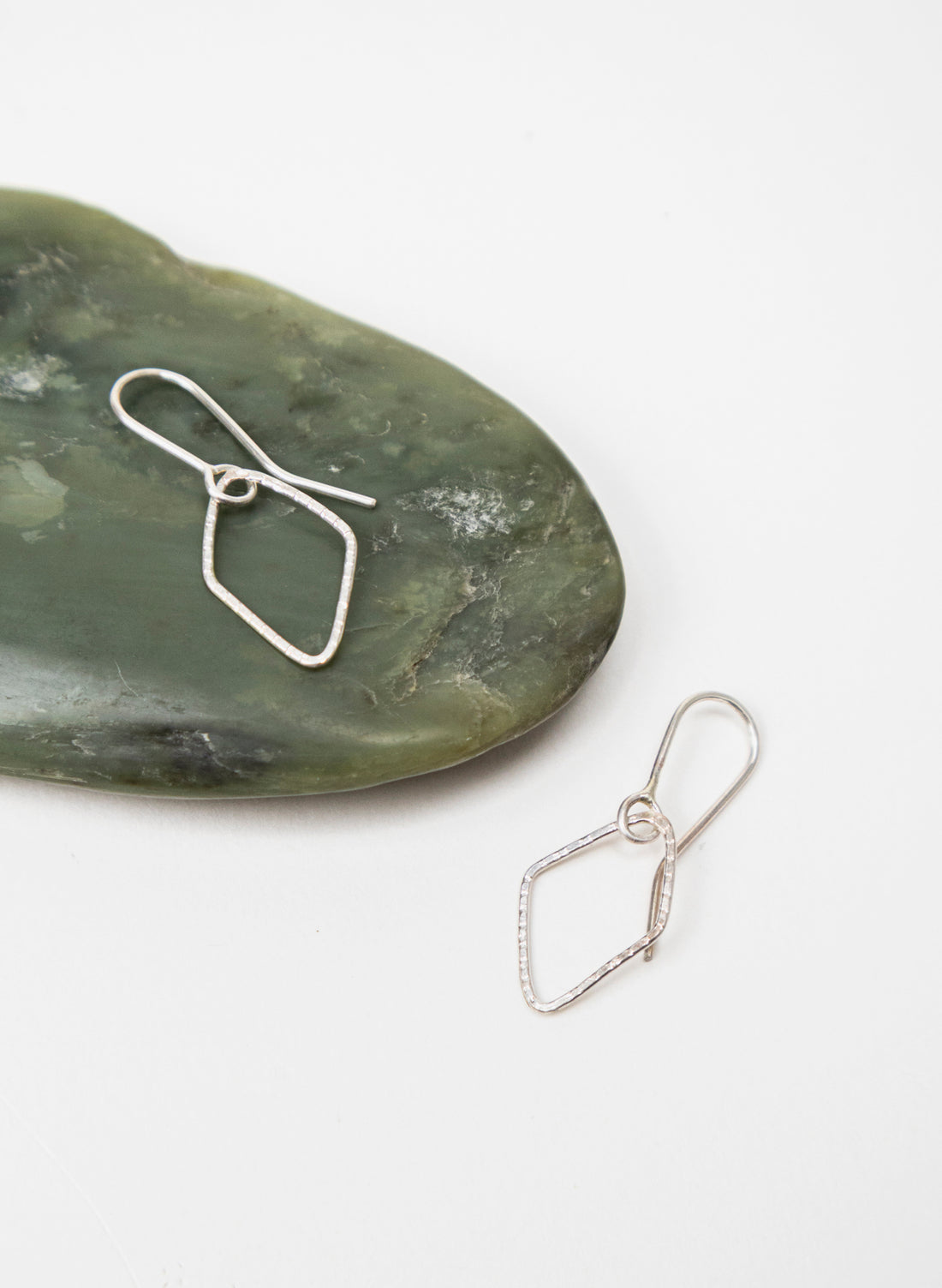 1 Link Diamond Shape Earring