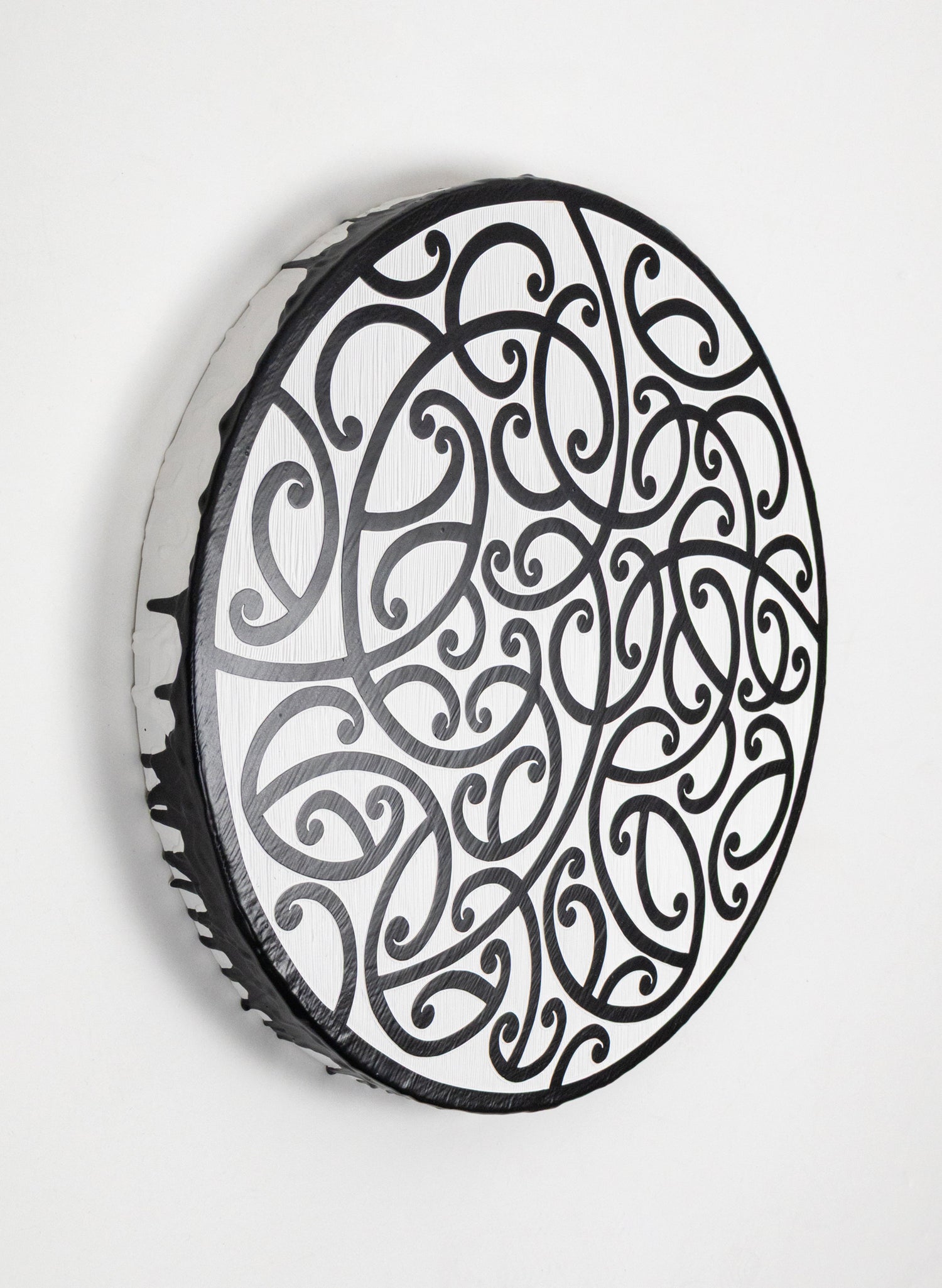 Hue Puruwai - Original Carved Painting