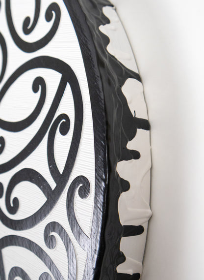 Hue Puruwai - Original Carved Painting