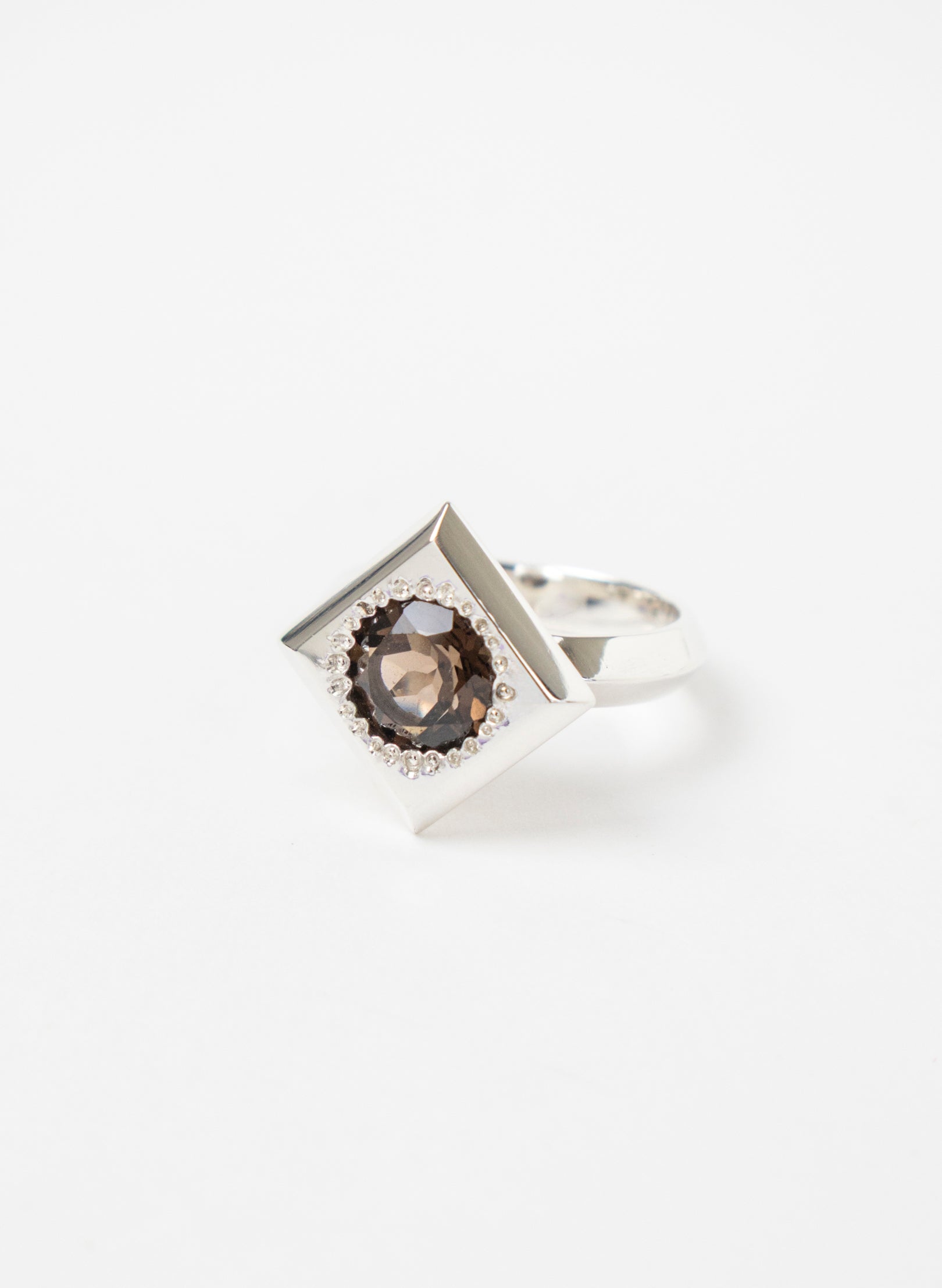 Daisy Frame Ring
