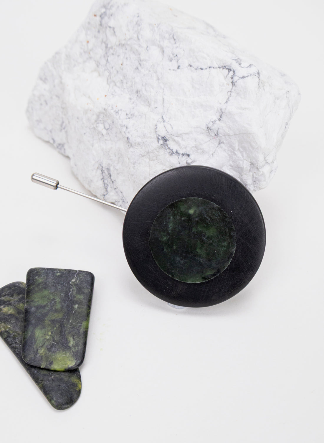 Caim Lapel Pin Black - Pounamu