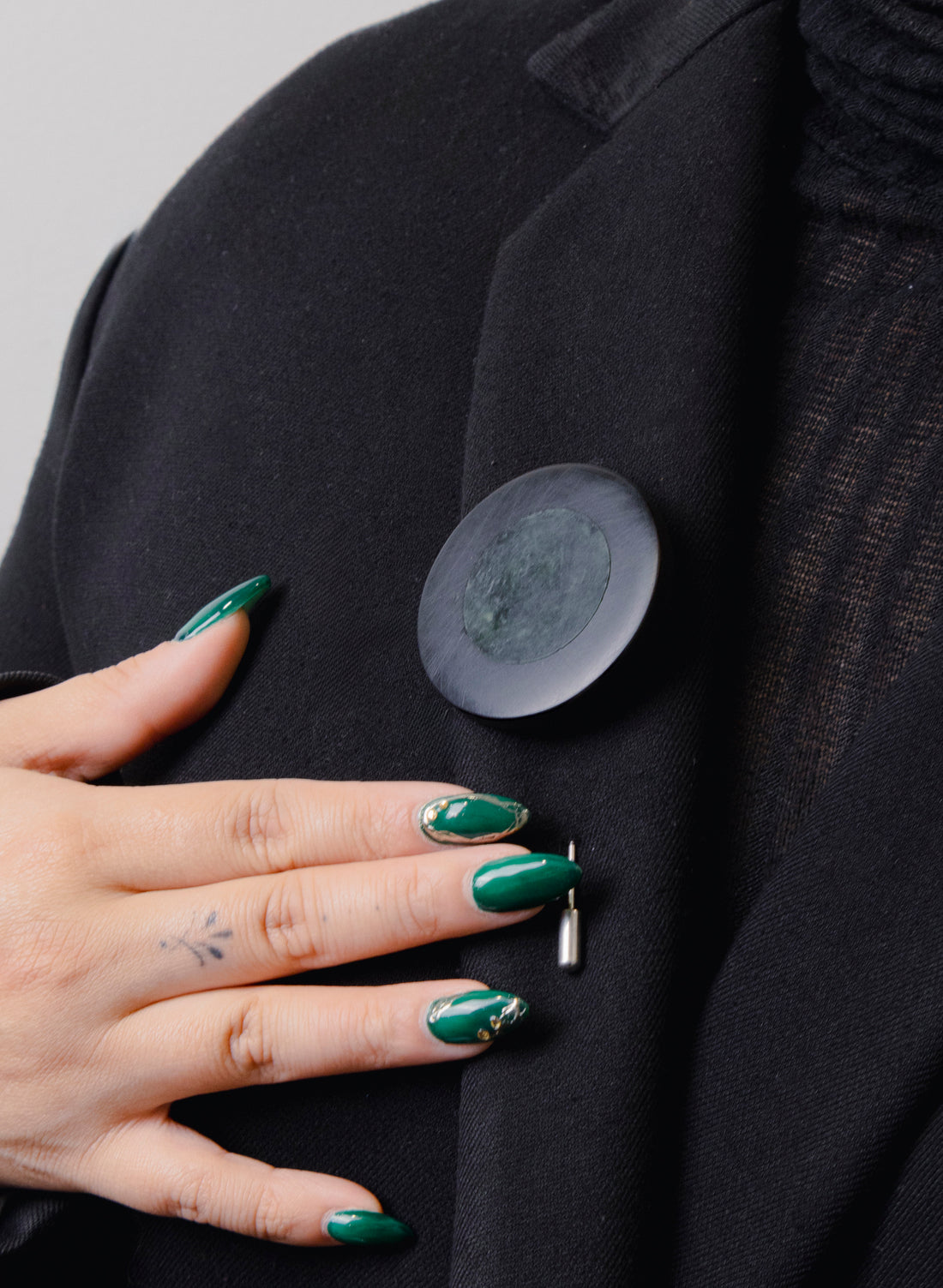 Caim Lapel Pin Black - Pounamu