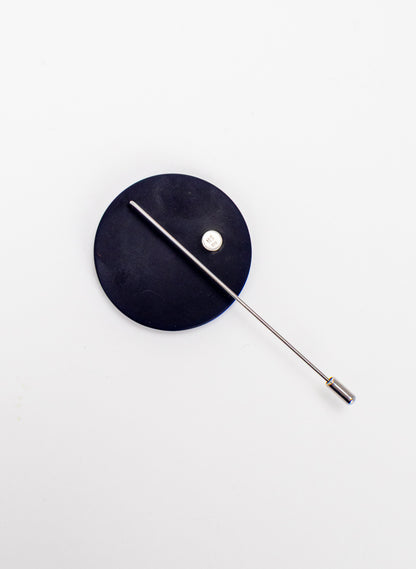 Caim Lapel Pin - Red