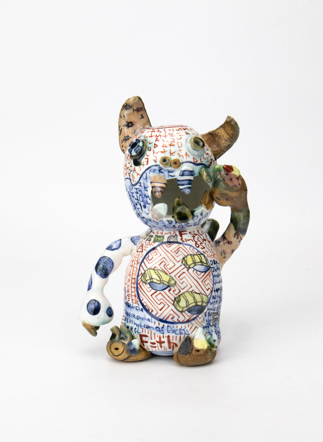 Yobitsugi Style Cat Sculpture 