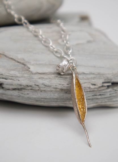 Rewarewa and Rata Necklace