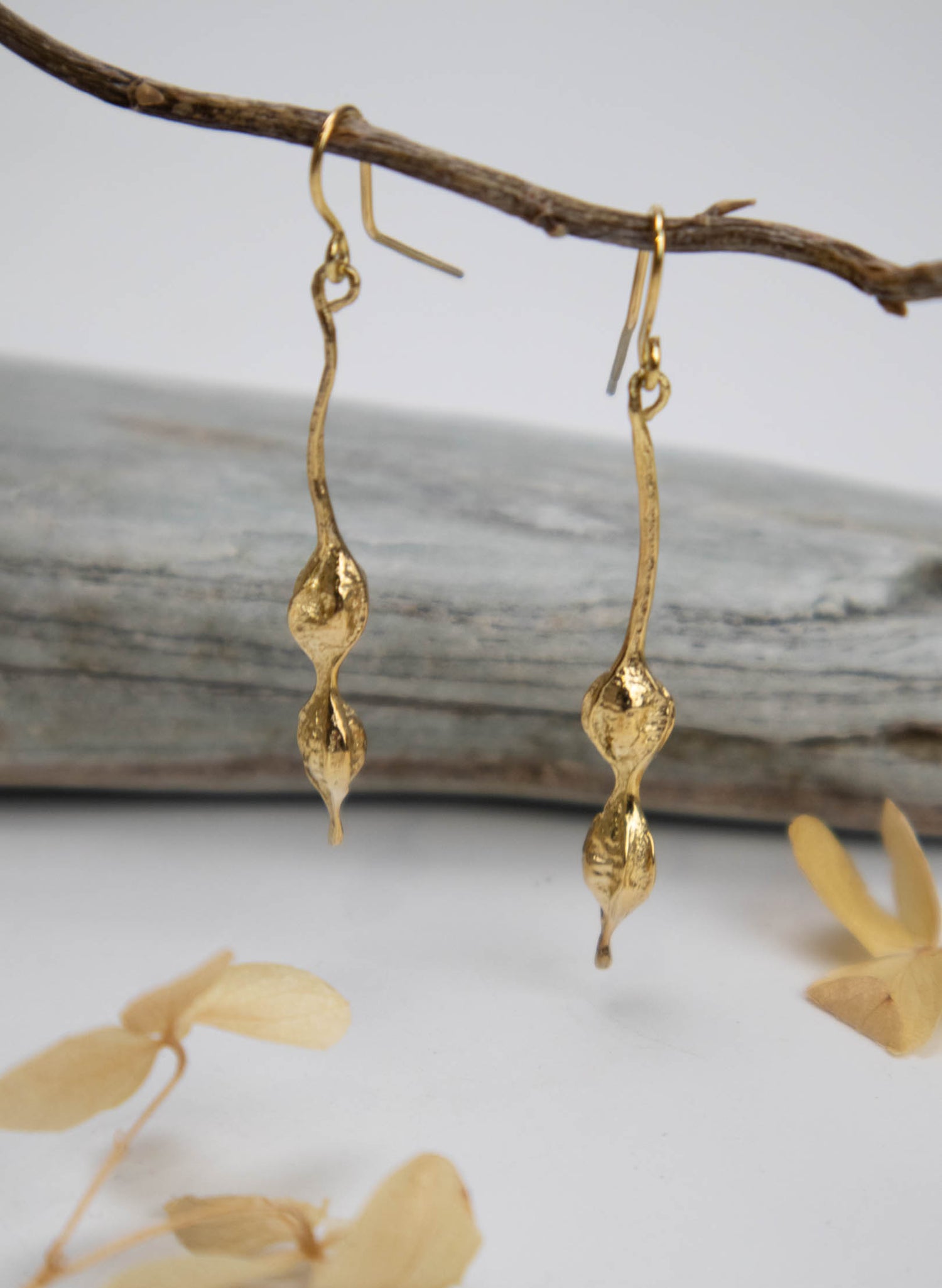Kōwhai Drop Earrings - Yellow Gold