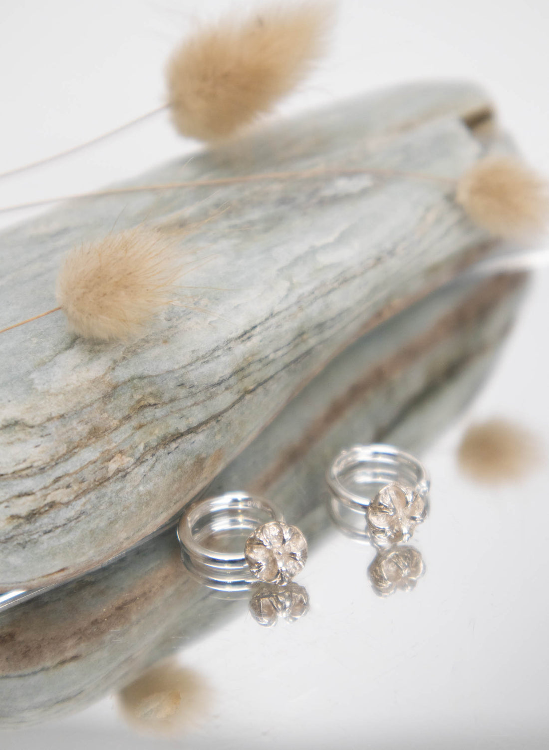 Manuka Seed Hoop Earrings