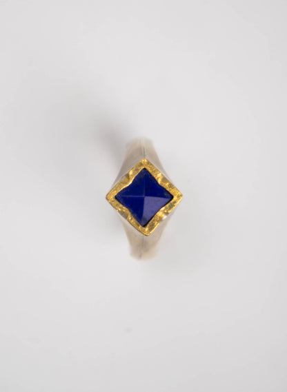 Diamond Shaped Lapis Ring with 22ct Gold