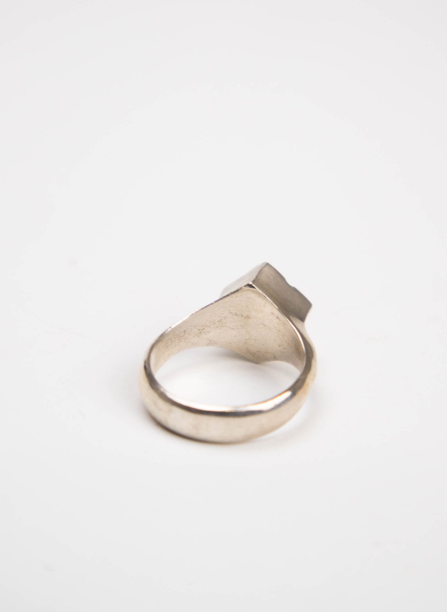 Diamond Shaped Lapis Ring with 22ct Gold