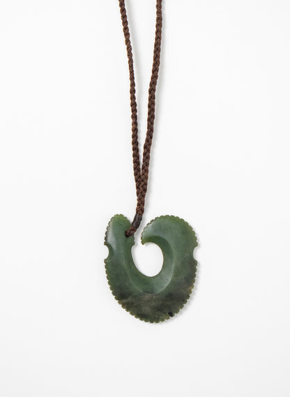 Pounamu Oval Matau 