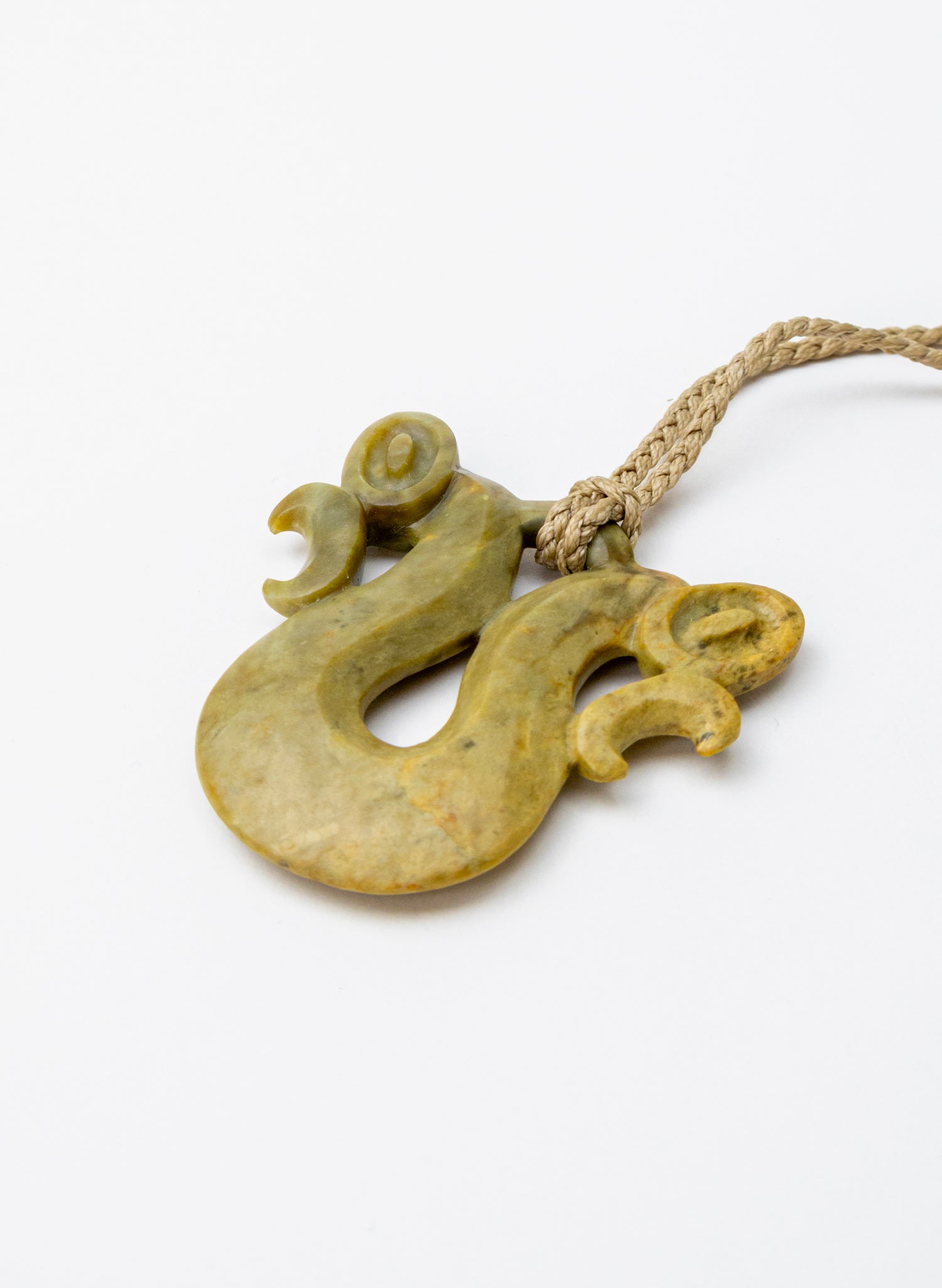 Pounamu Golden Pekapeka