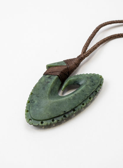 Notched Pounamu Hei Matau