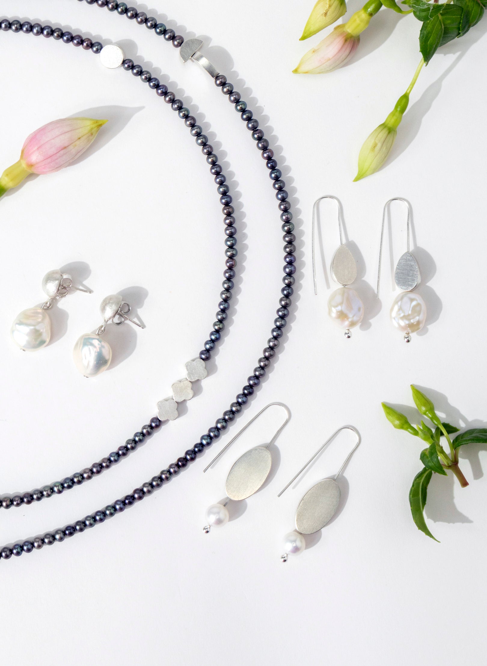 Silent Teardrop - Earrings