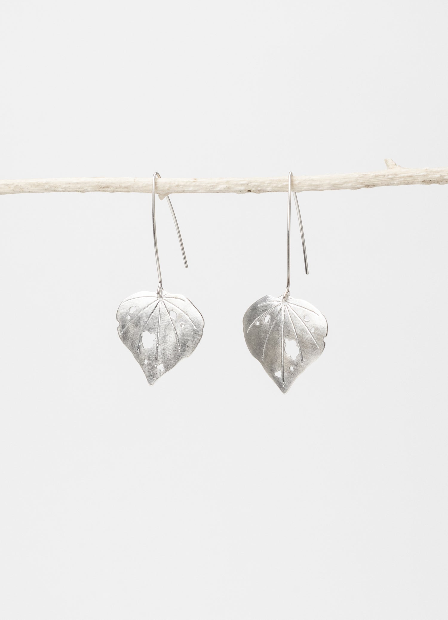 Kawakawa - Long Dangles Wide