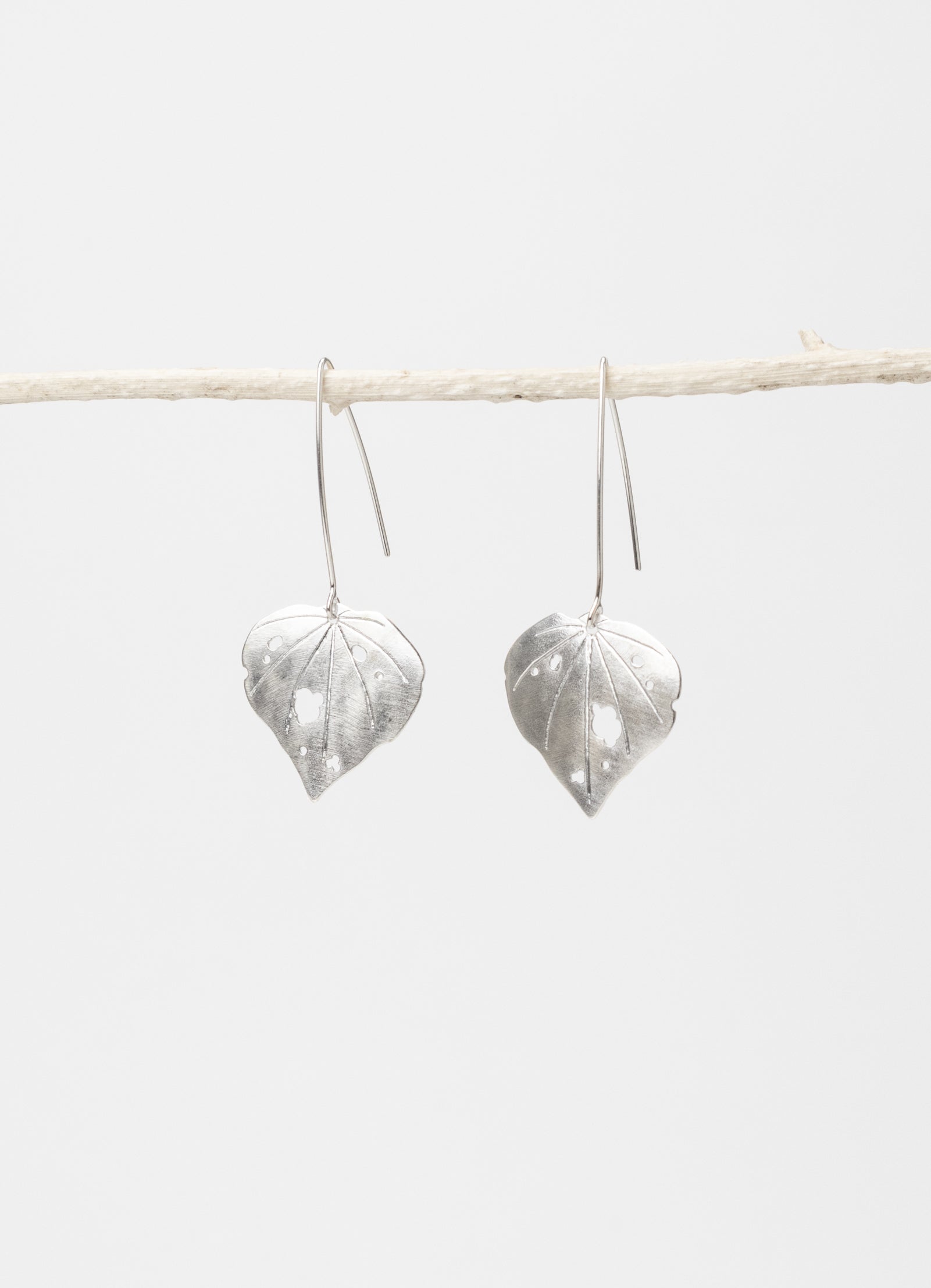 Kawakawa - Long Dangles Wide