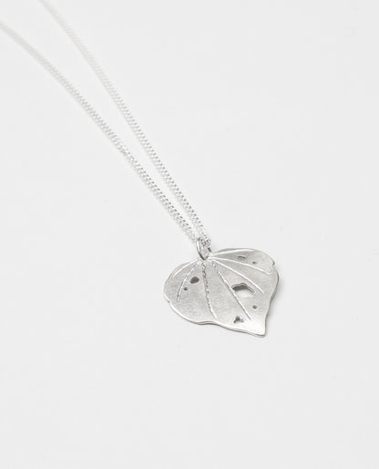Kawakawa Medium Pendant