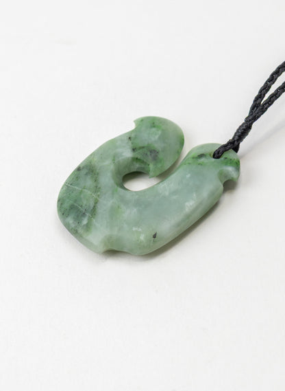 Pounamu Hei Matau