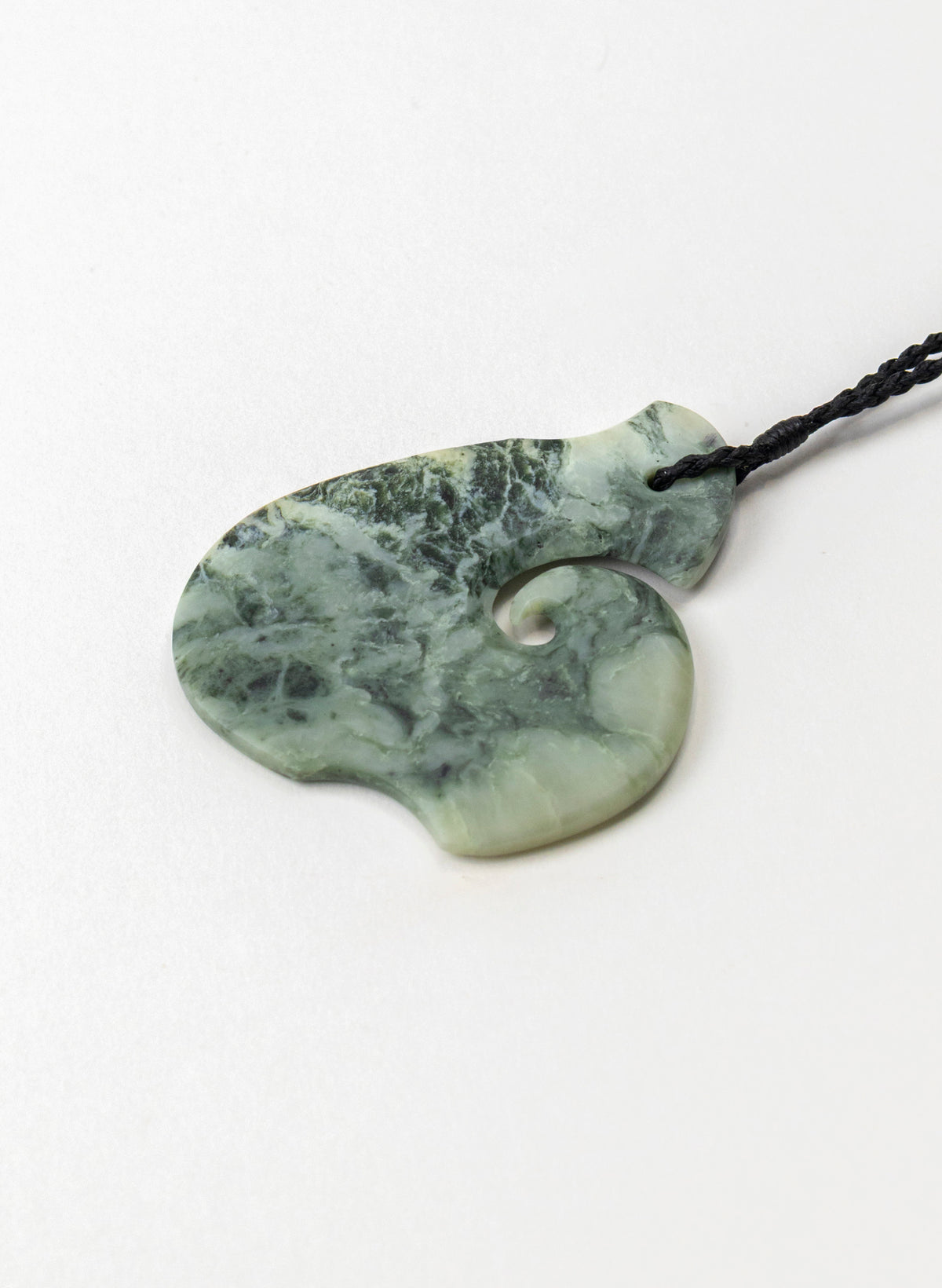 Pounamu Hei Matau