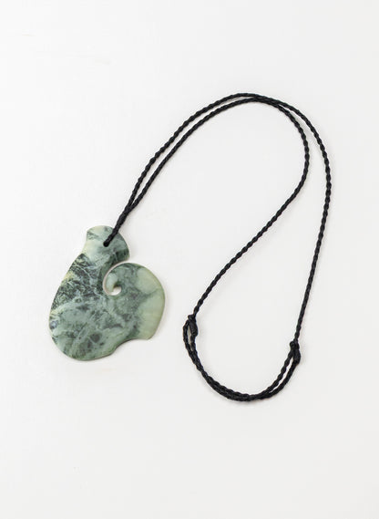 Pounamu Hei Matau