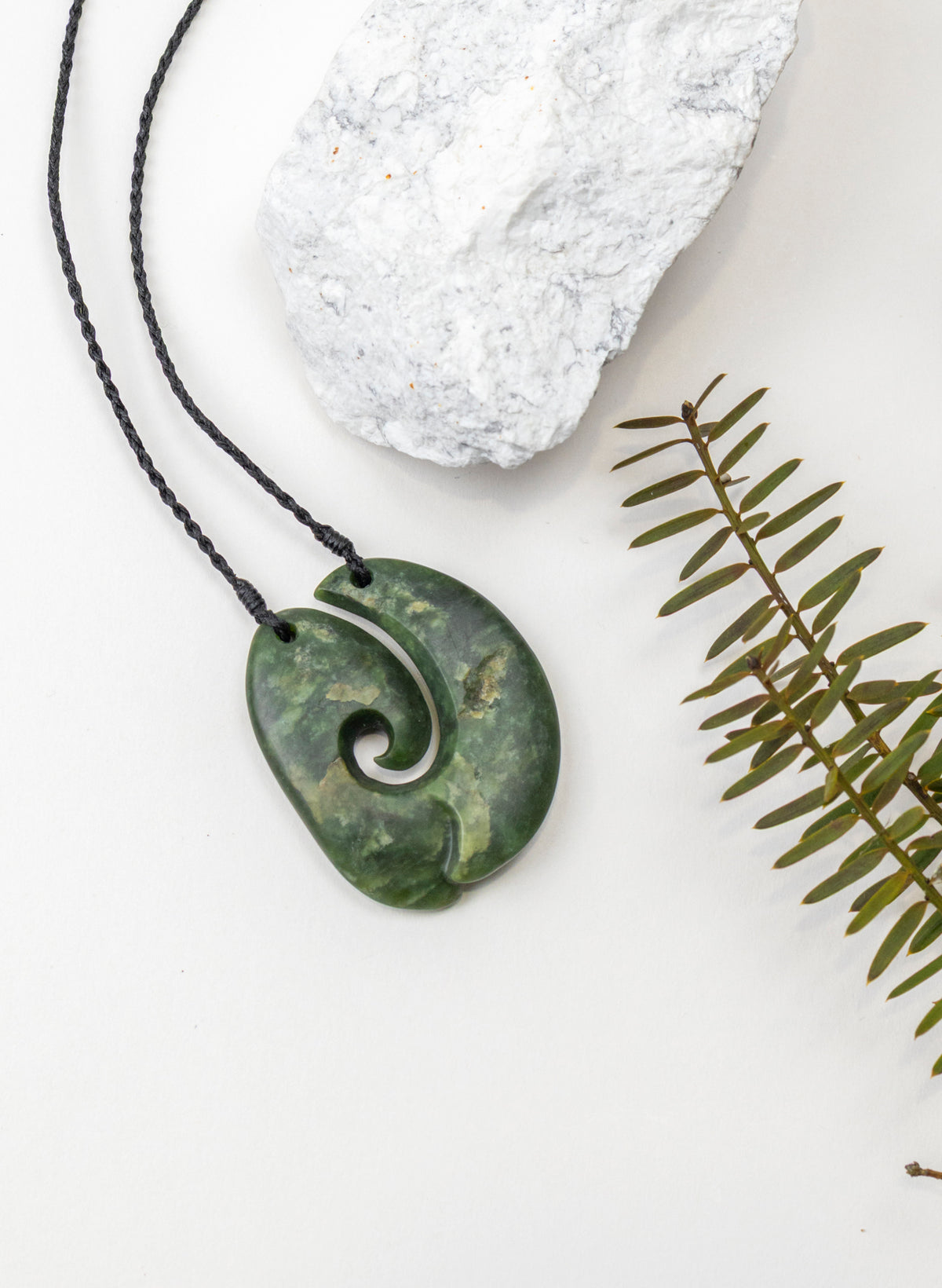 Pounamu Hei Matau