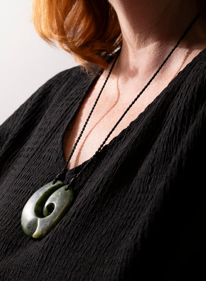 Pounamu Hei Matau