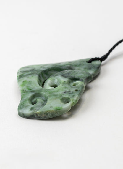 Pounamu Hei Matau