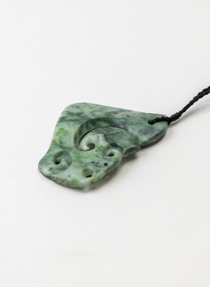 Pounamu Hei Matau