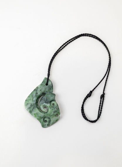 Pounamu Hei Matau