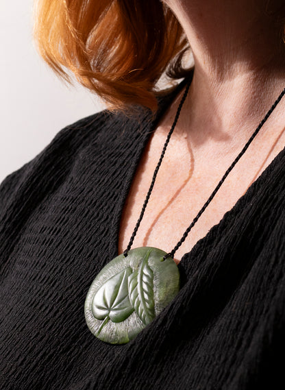 Carved Pounamu Porohita Necklace with Leaf Detailing