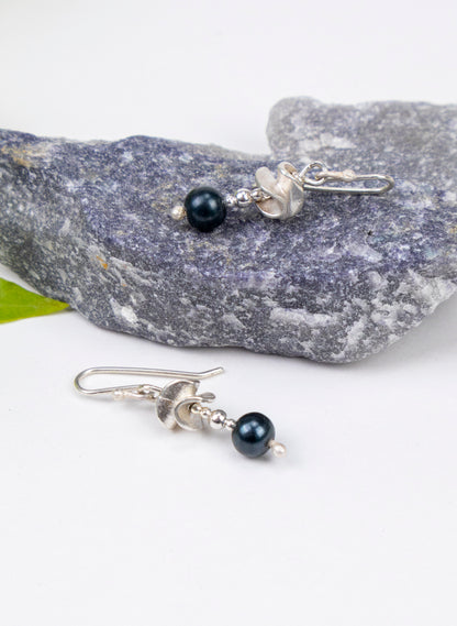 Round Leaf with Pearl Earrings