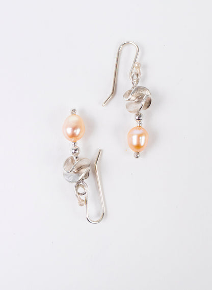 Round Leaf with Pearl Earrings