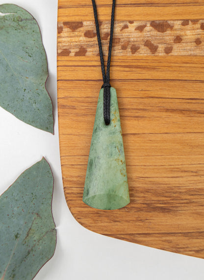 Ruakaraka Pendant