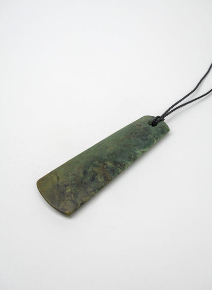 Raukaraka Pounamu