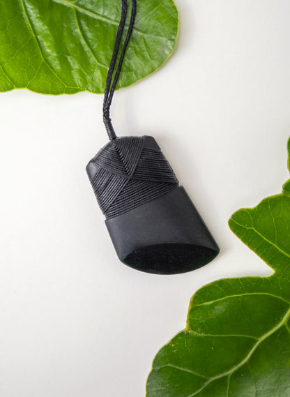 Pounamu Cross Over Pendant