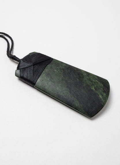 Pounamu Cross Over Pendant