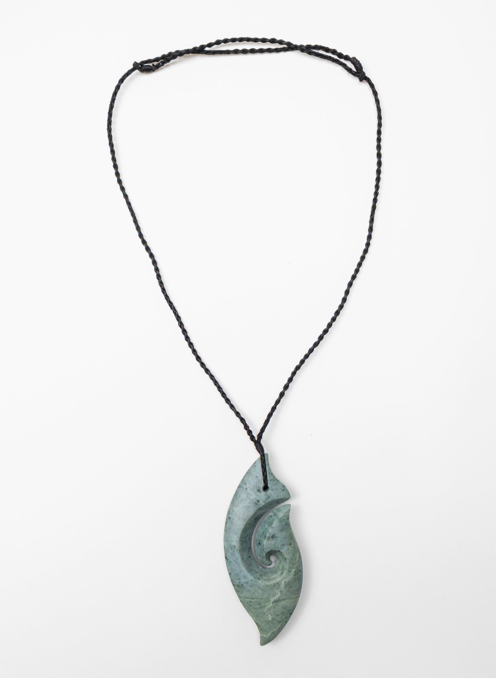 Pounamu Hei Matau