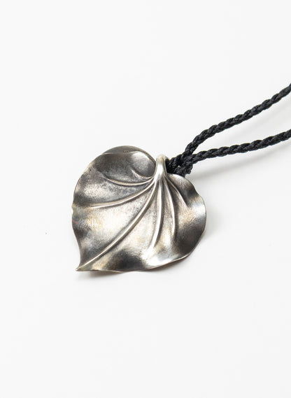Sterling Silver Kawakawa Leaf with a Pounamu Insert