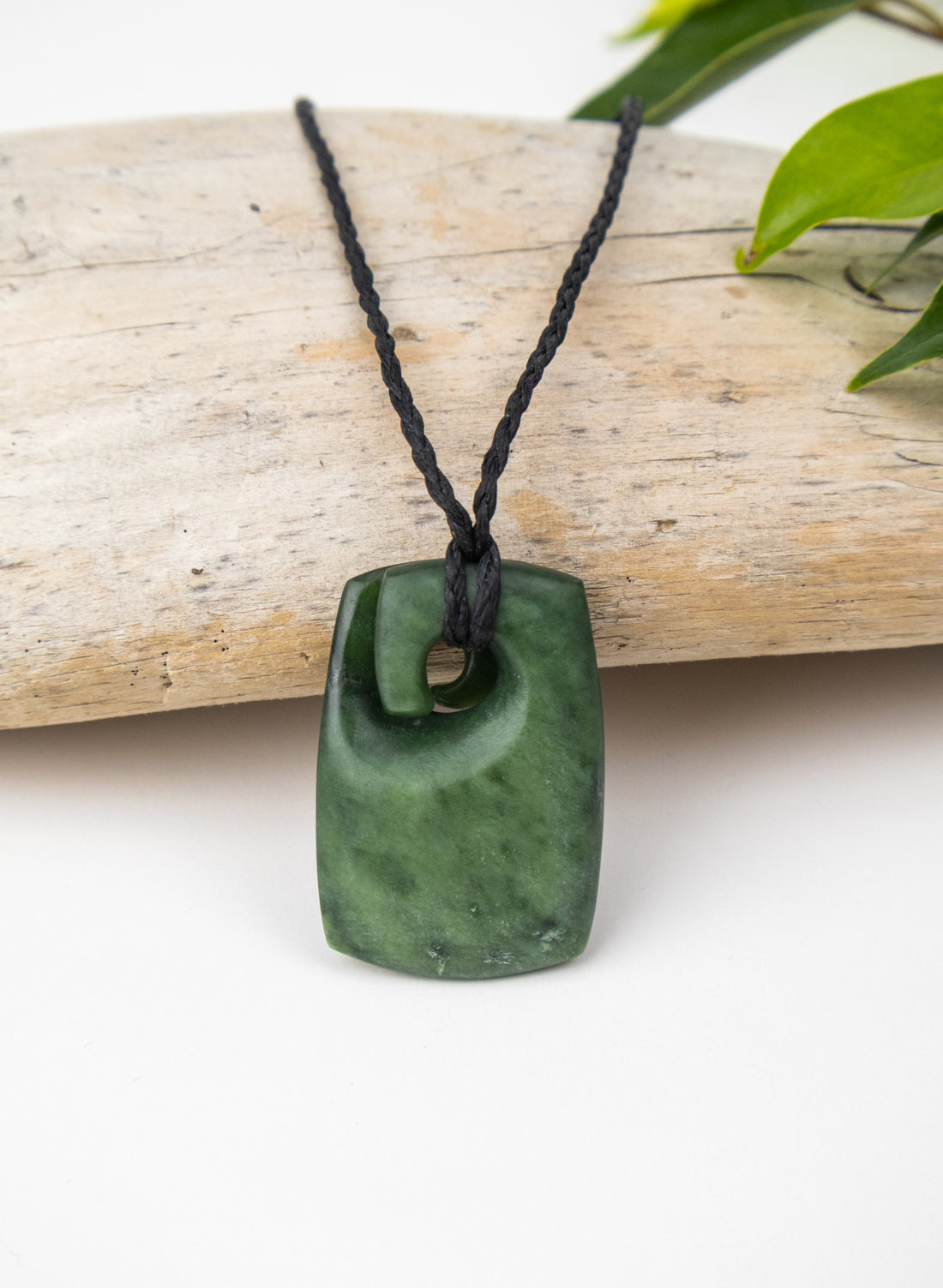 Retangular Koru Pounamu Toki