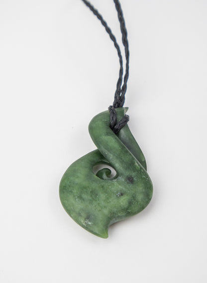 Twist Leaf Pounamu Pendant