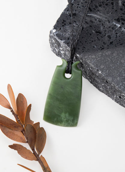 Toki Hokitika Pounamu