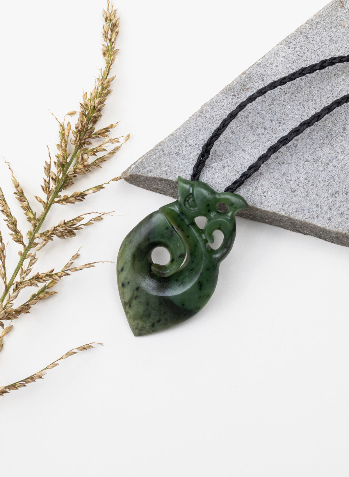 Mania Hei Matau Pounamu Pendant